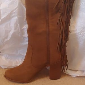 Gianni Bini 8.5 brown boot